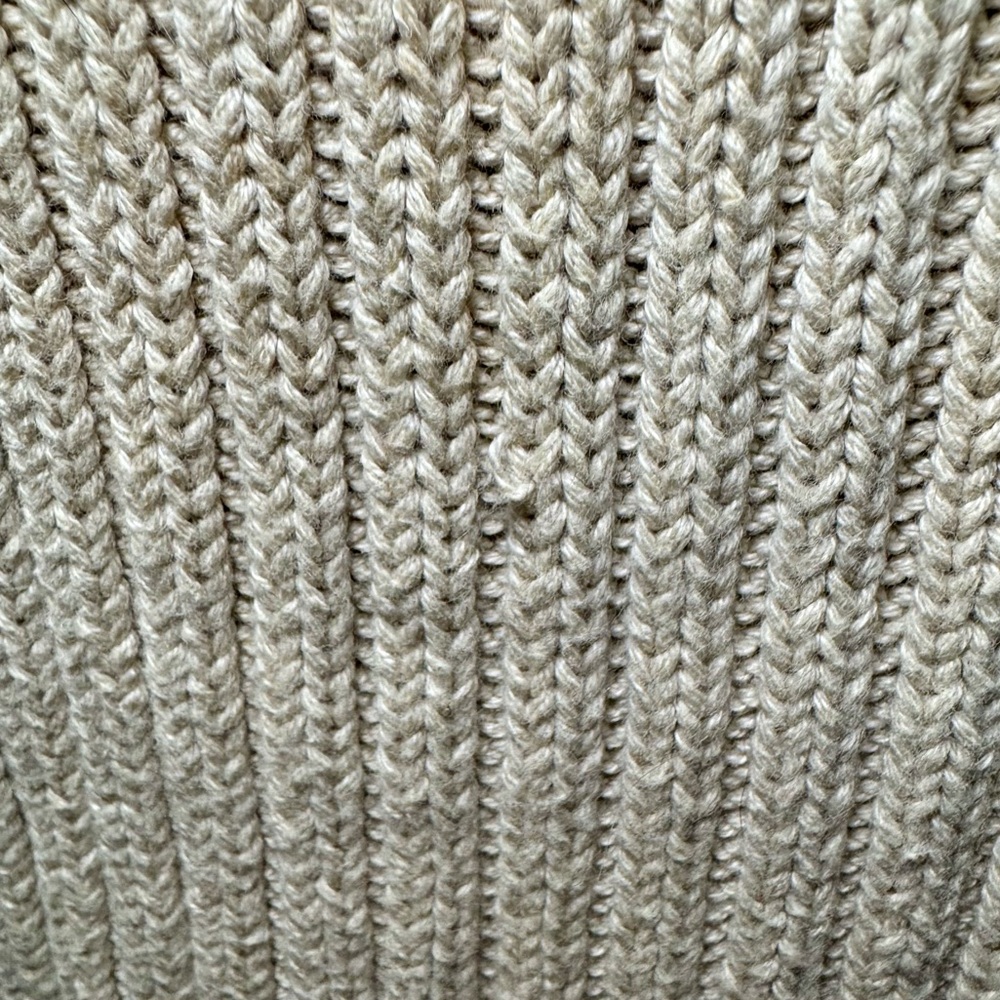 Thick Ribbed Collared Sweater. - Picture 4 of 10